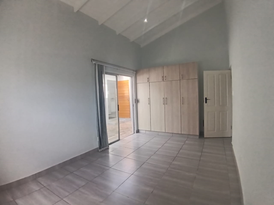 To Let 3 Bedroom Property for Rent in Kleinkrantz Western Cape